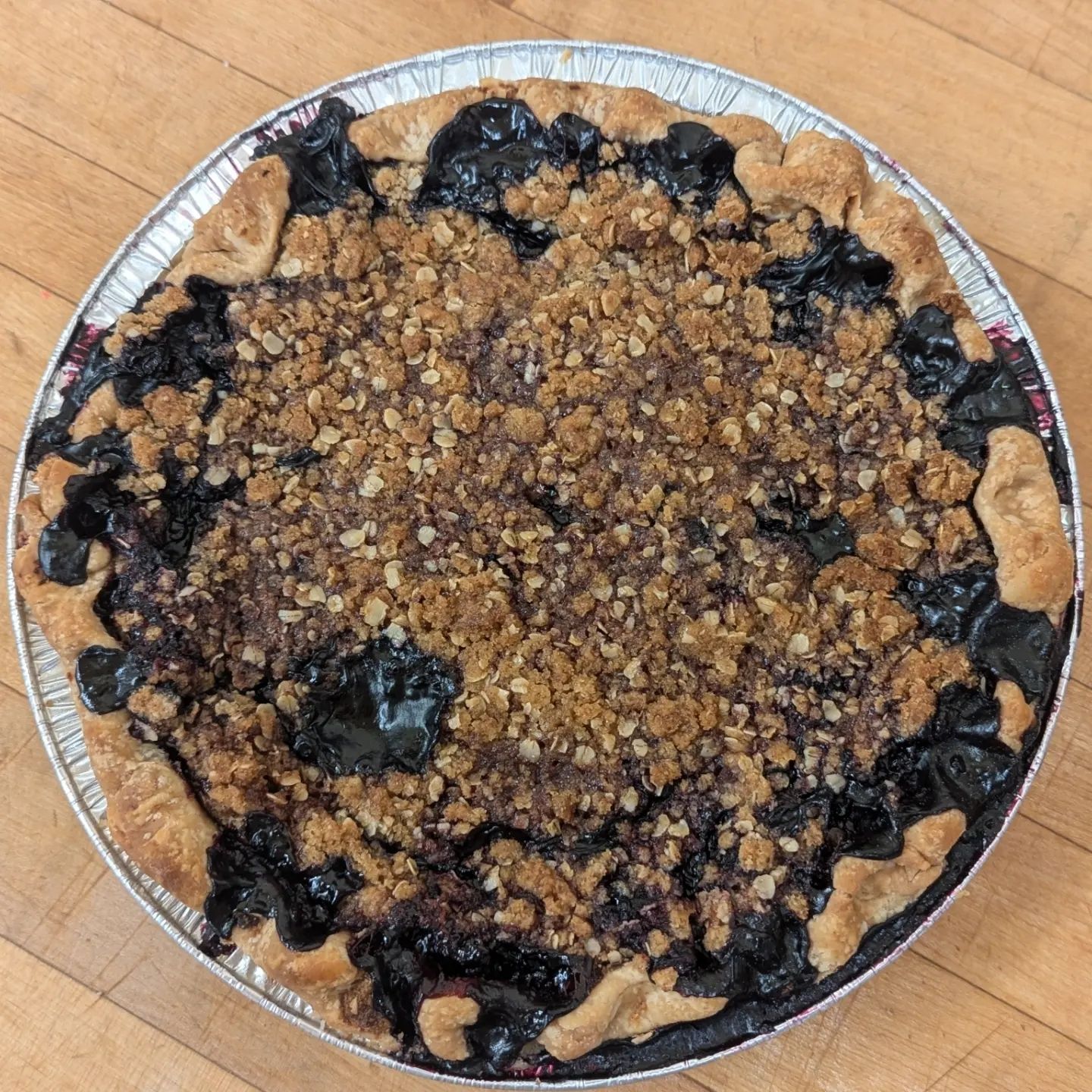 Blueberry Crumble Pie