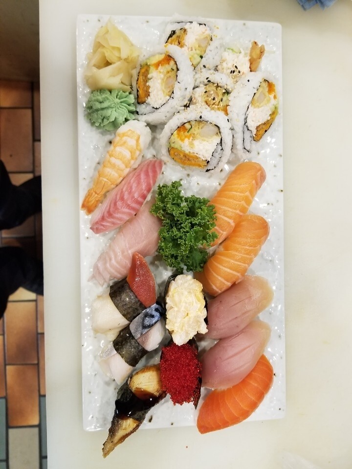 Deluxe Assorted Sushi
