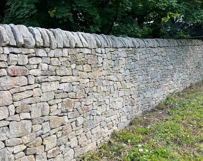 Derbyshire Dry Stone Limestone Real Stone Cladding - Slips