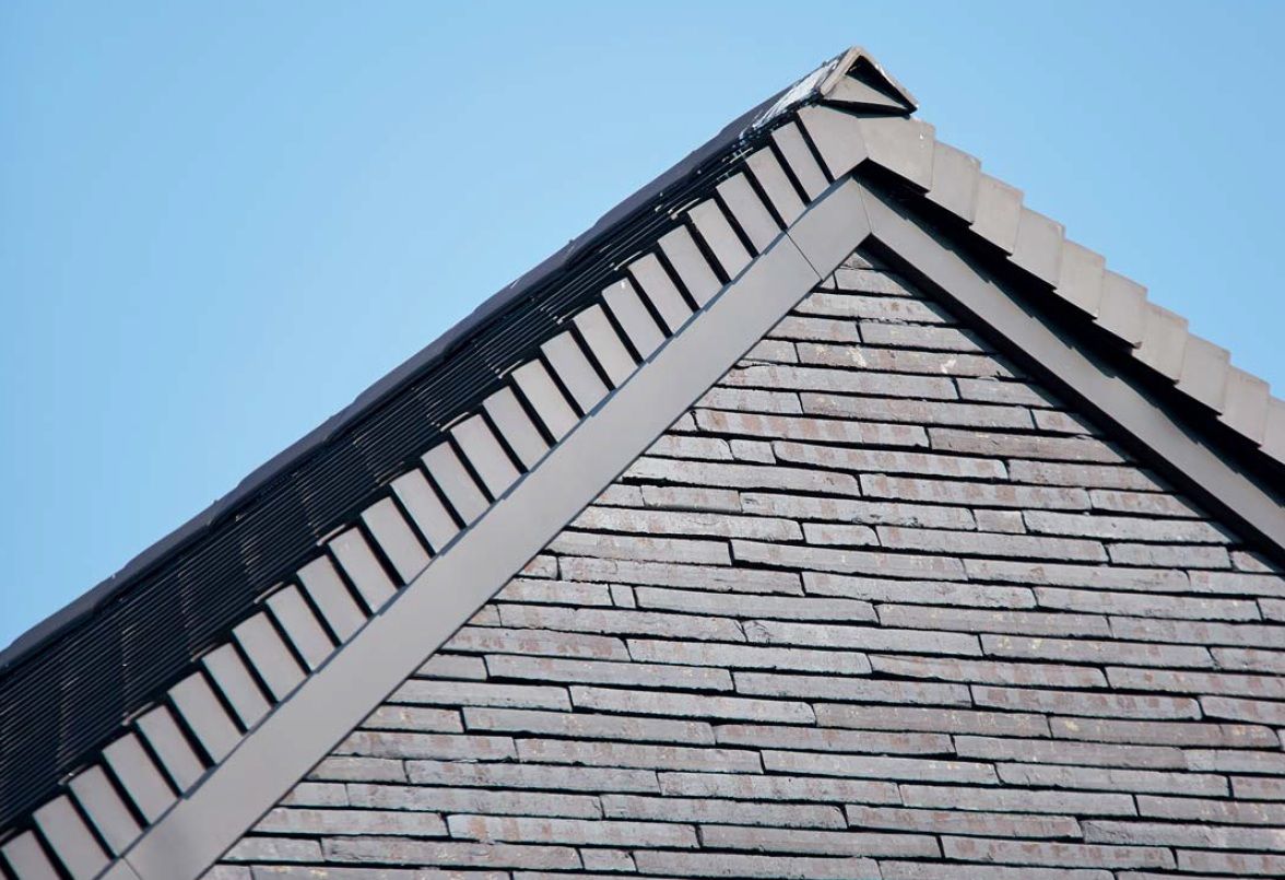 Long Clay 495 Black Handmade Roman Brick Slip Corners