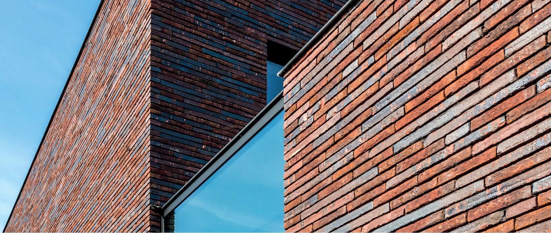 Long Clay 495 Rusty Handmade Roman Bricks