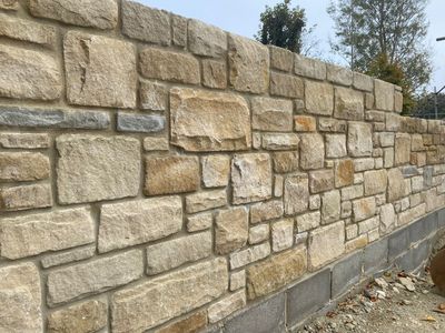 Buff Sandstone Mix Real Stone Cladding - Corners Buff Sandstone Mix Real Stone Cladding - Corners