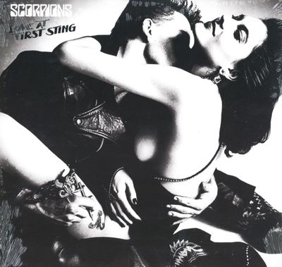 SCORPIONS / LOVE AT FIRST STING