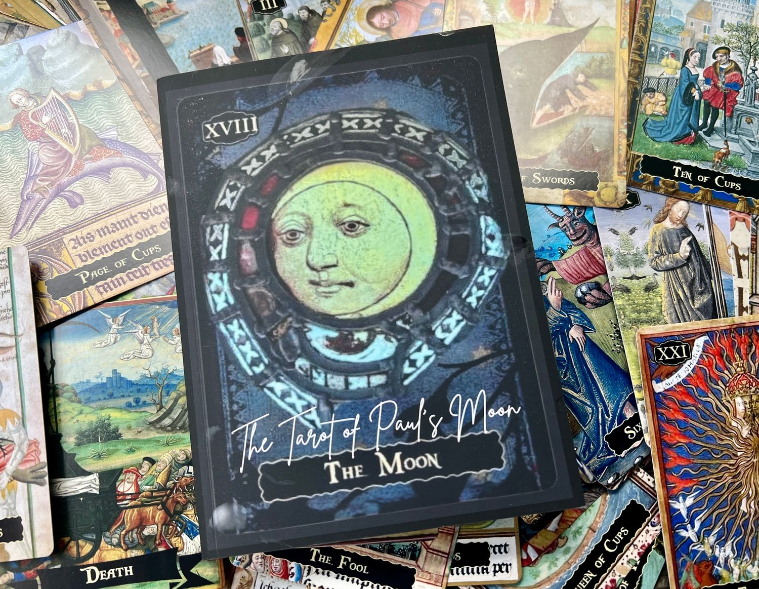 Hardcover The Tarot of Paul&#39;s Moon Art Book