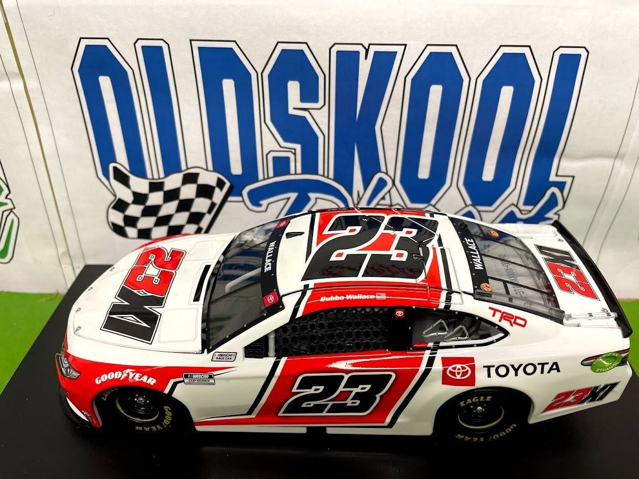 Bubba Wallace #23 Toyota ShowCar 23XI 2021 Lionel 1:24 Scale