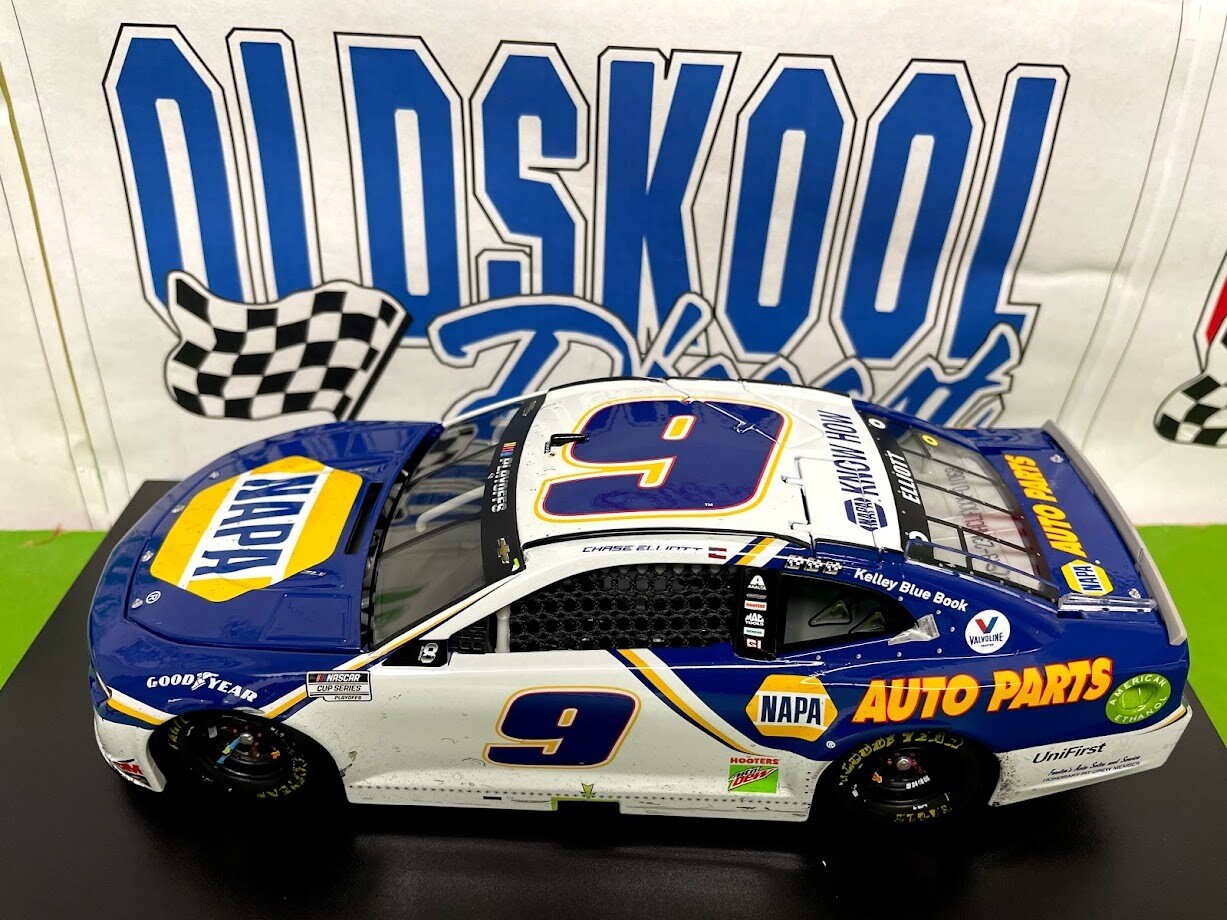 Chase Elliott #9 NAPA Martinsville Playoff Win 11/1 Nascar Cup Series 2020 1:24 Scale