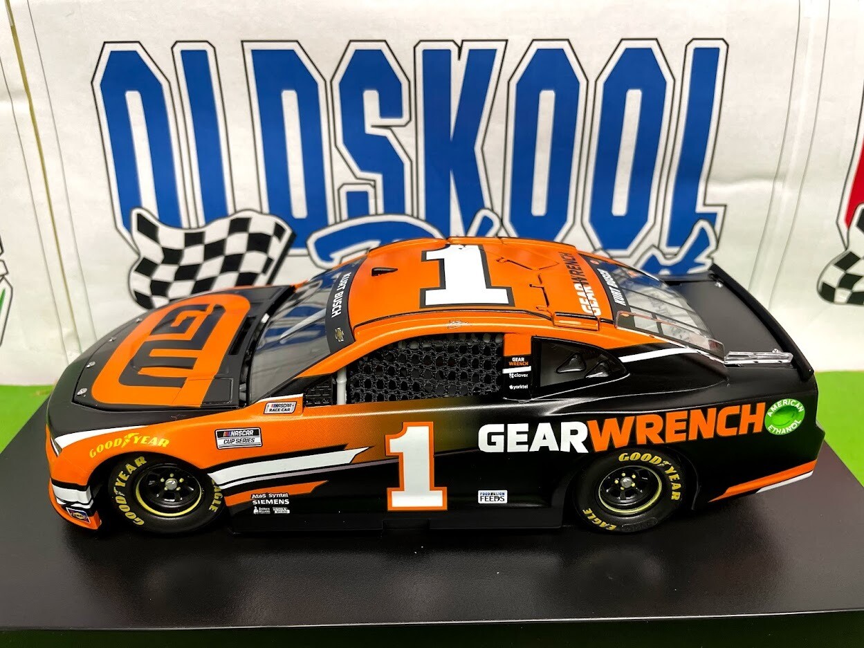 Kurt Busch #1 Gear Wrench 2021 Lionel 1:24 Scale