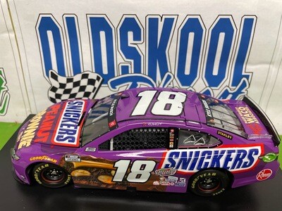 Kyle Busch #18 Snickers Peanut Brownie 2021 Lionel 1:24 Scale