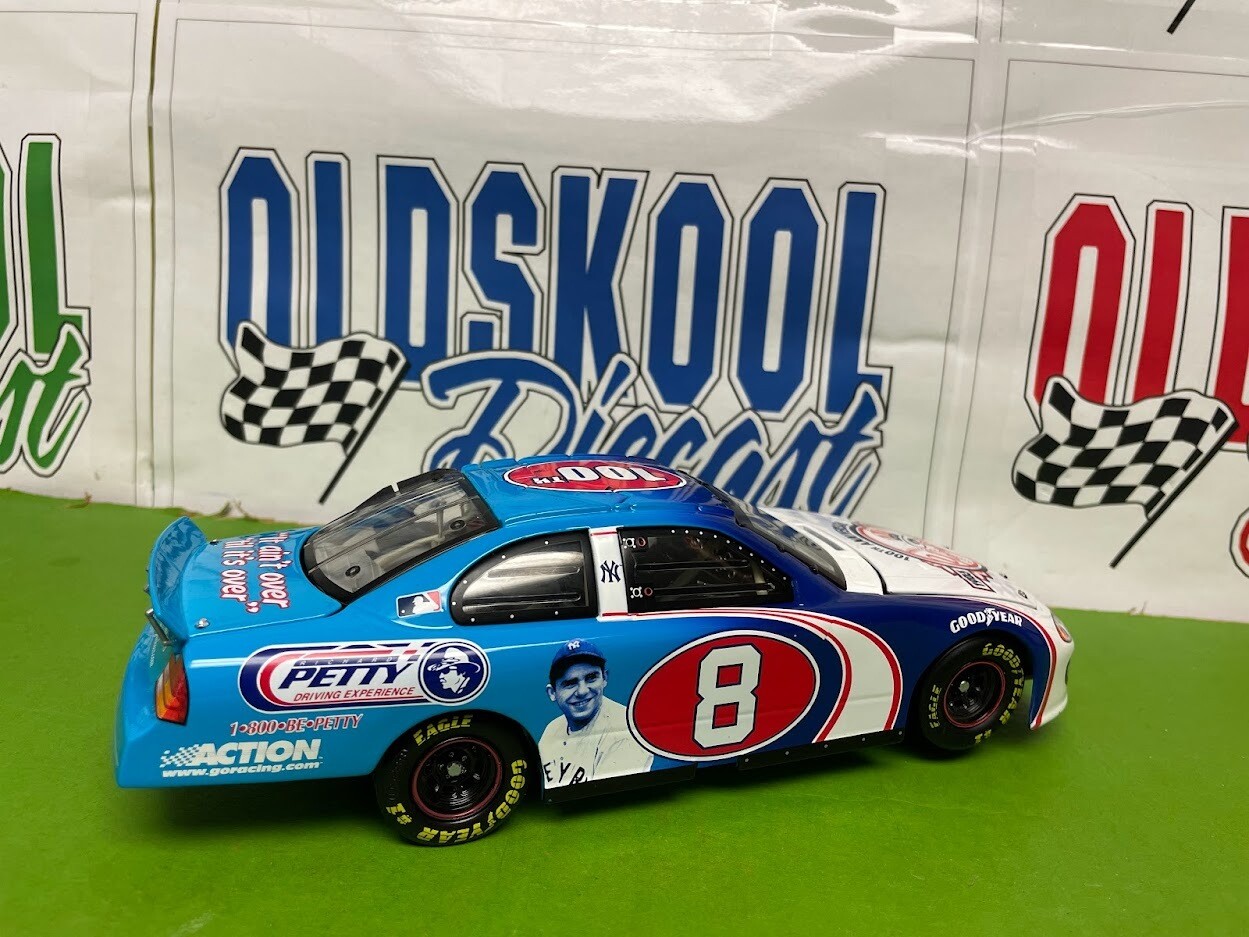 Richard Petty#43 NY Yankees 100th Anniv. Yogi Berra ELITE Action 1:24 Scale