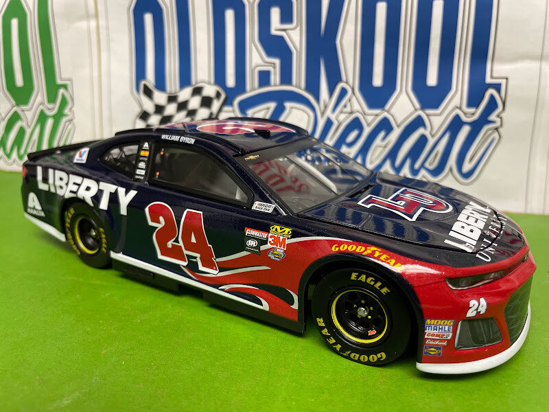 William Byron #24 Liberty University 2018 1:24 scale