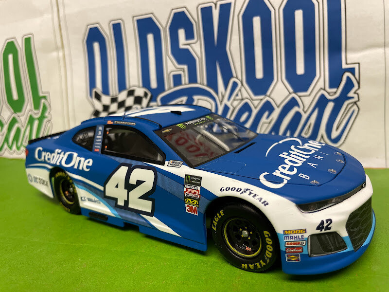Kyle Larson #42 Credit One Bank 2018 1:24 scale