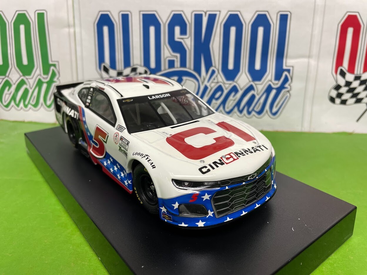 Kyle Larson #5 Cincinnati INC  Nascar Cup Series 2021 Lionel 1:24 Scale