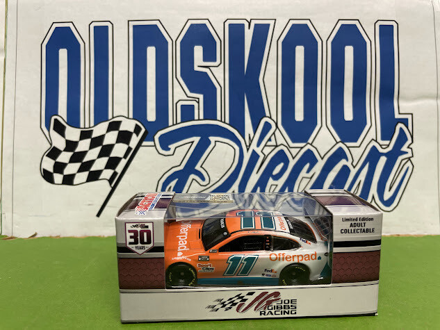 Denny Hamlin #11 Offer pad 2021 1:64 scale