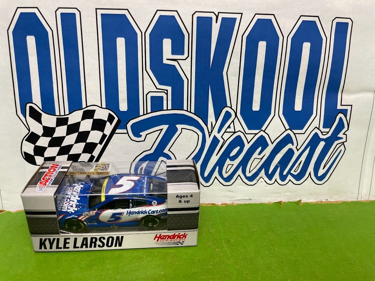 Kyle Larson #5 Hendrickscars.com Texas 10/17 Playoff Win 2021 1:64 scale