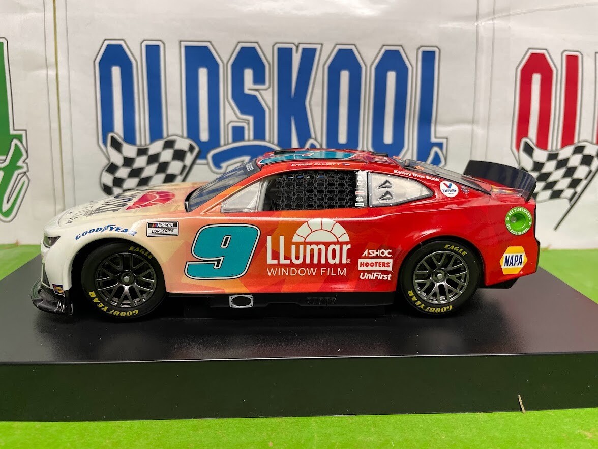 Chase Elliott #9 Llumar Window Film 2022 Nascar Cup 1:24