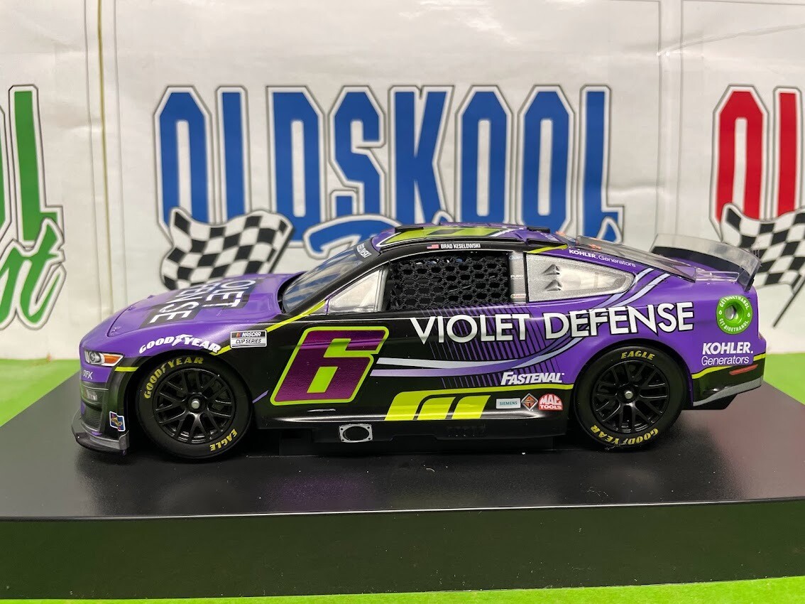 Brad Keselowski #6 Violet Defense 2022 Nascar Cup 1:24
