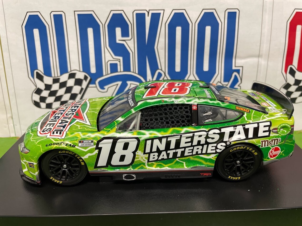 Kyle Busch #18 Interstate Batteries 2022 Nascar Cup 1:24