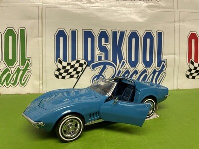 1968 corvette Sting ray convertible blue 1:24 Franklin Mint
