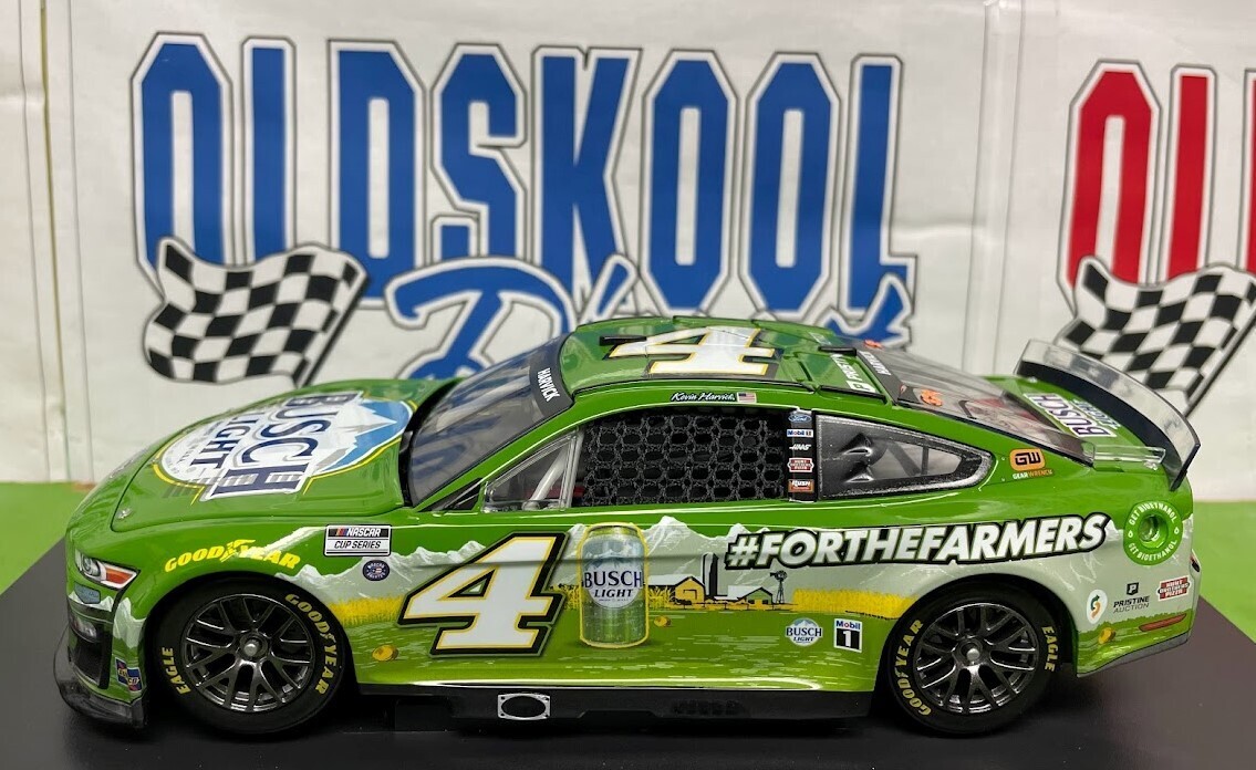 Kevin Harvick #4 Busch Light #forthefarmers 2022 Nascar Cup