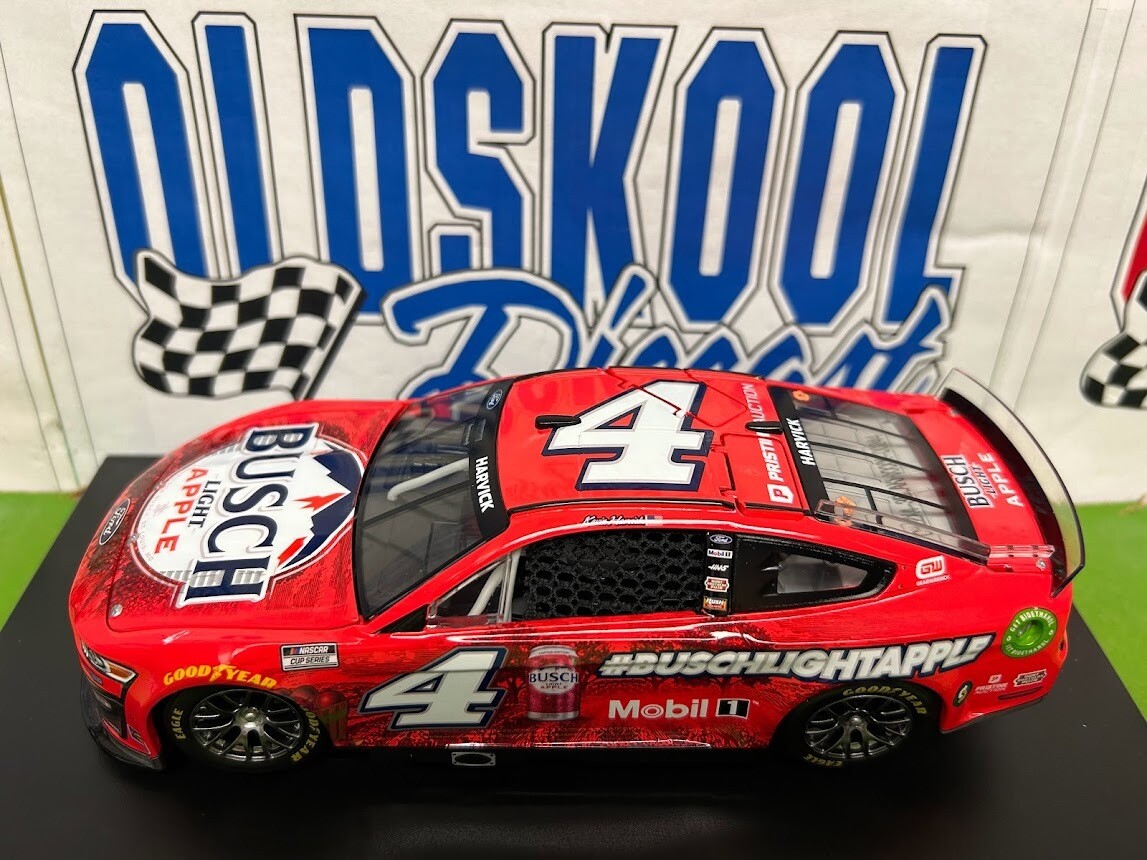 Kevin Harvick #4 #BuschLightApple 2022 Nascar Cup