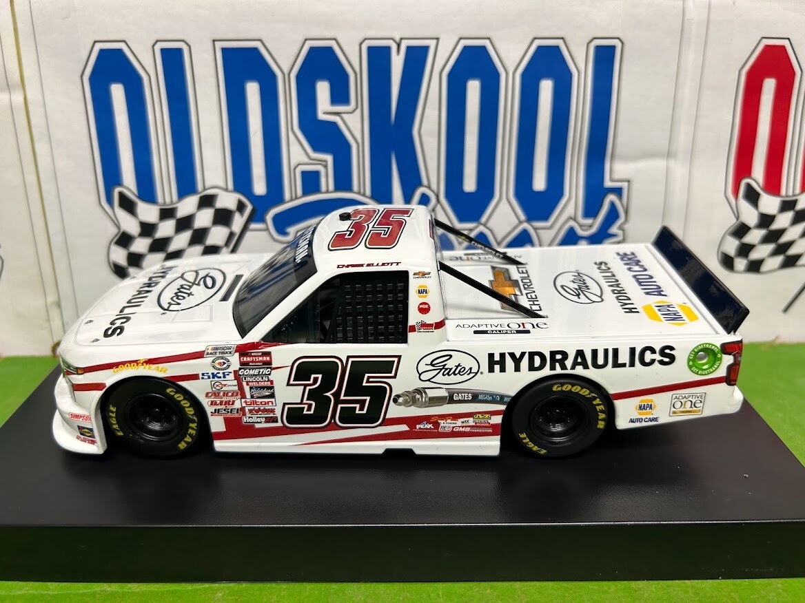 Chase Elliott #35 Gates Hydraulics 2023 Craftsman Truck Series 1:24