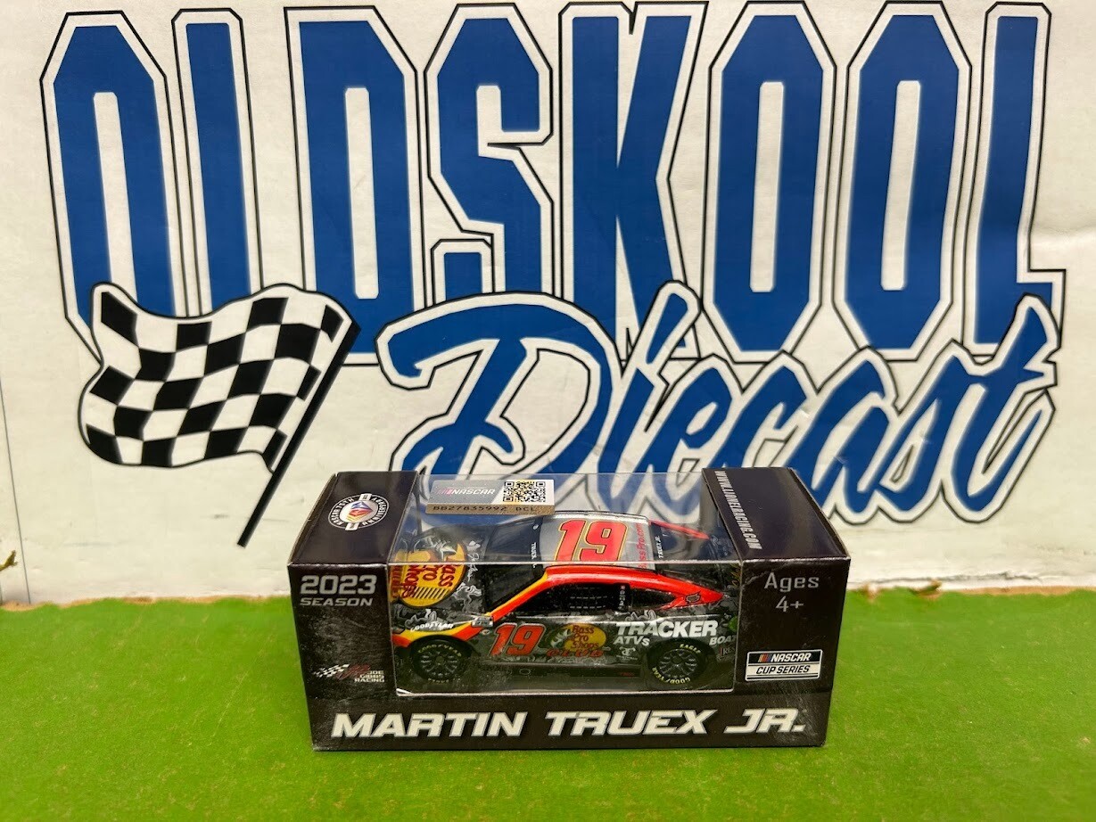 Martin Truex Jr #19 Bass Pro Shops 2023 Nascar Cup 1:64