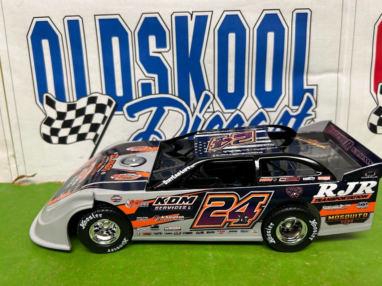 Ryan Unzicker #24 Late Model Dirt 1:24 SCALE