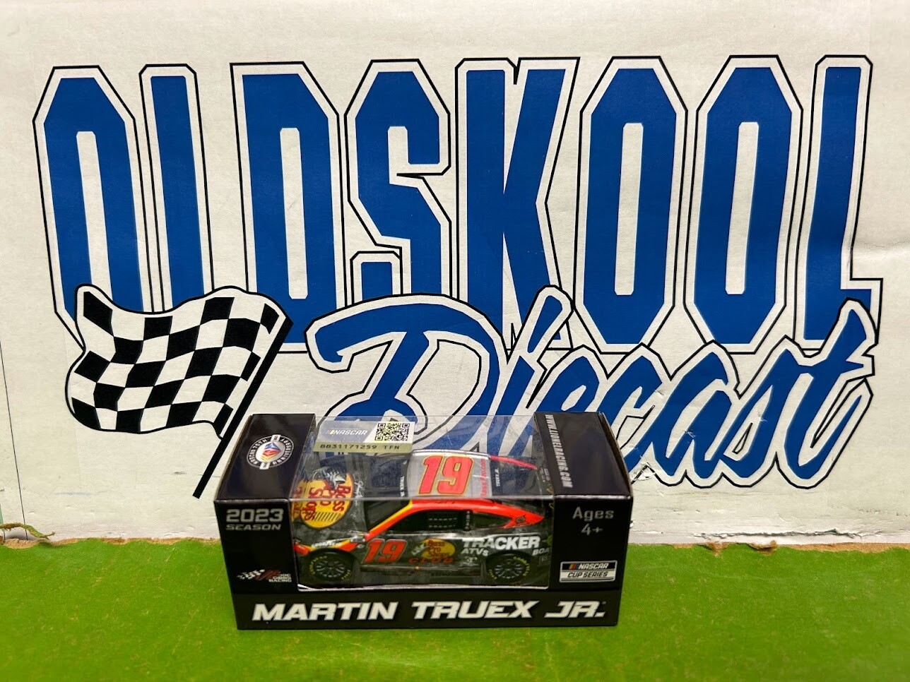 Martin Truex Jr #19 Bass Pro Shops Busch Clash Win 2/5/2023 Nascar Cup 1:64