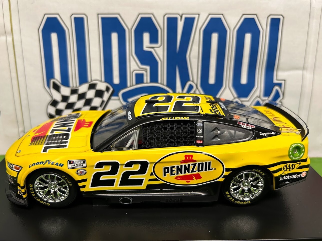 Joey Logano #22 Pennzoil Nascar Cup 1:24