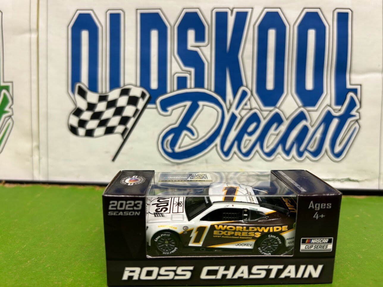 Ross Chastain #1 UPS Worldwide Express Darlington Throwback 2023 Cup 1:64