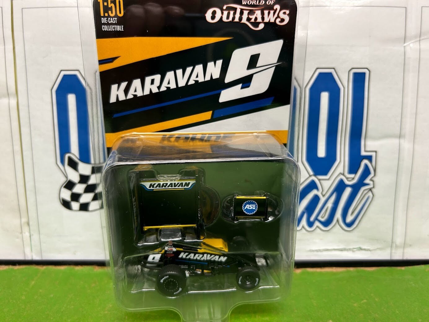 Kasey Kahne #9 Fuel Me / Karavan Sprint Car 1:50 scale