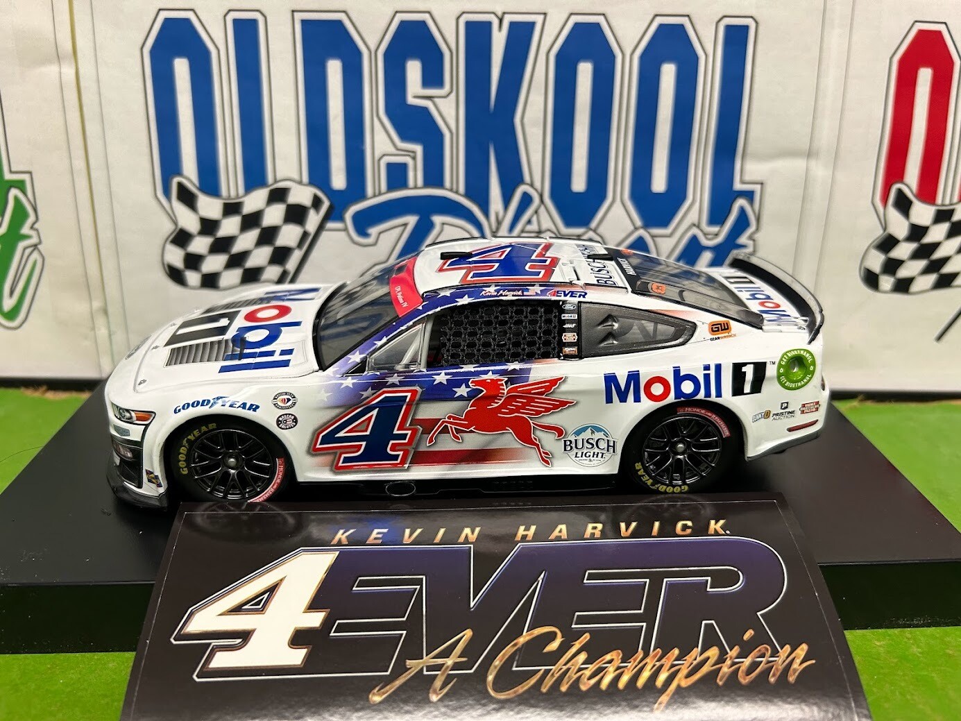 Kevin Harvick #4 Mobil 1 Salutes Foil Number 2023 Nascar Cup 1:24