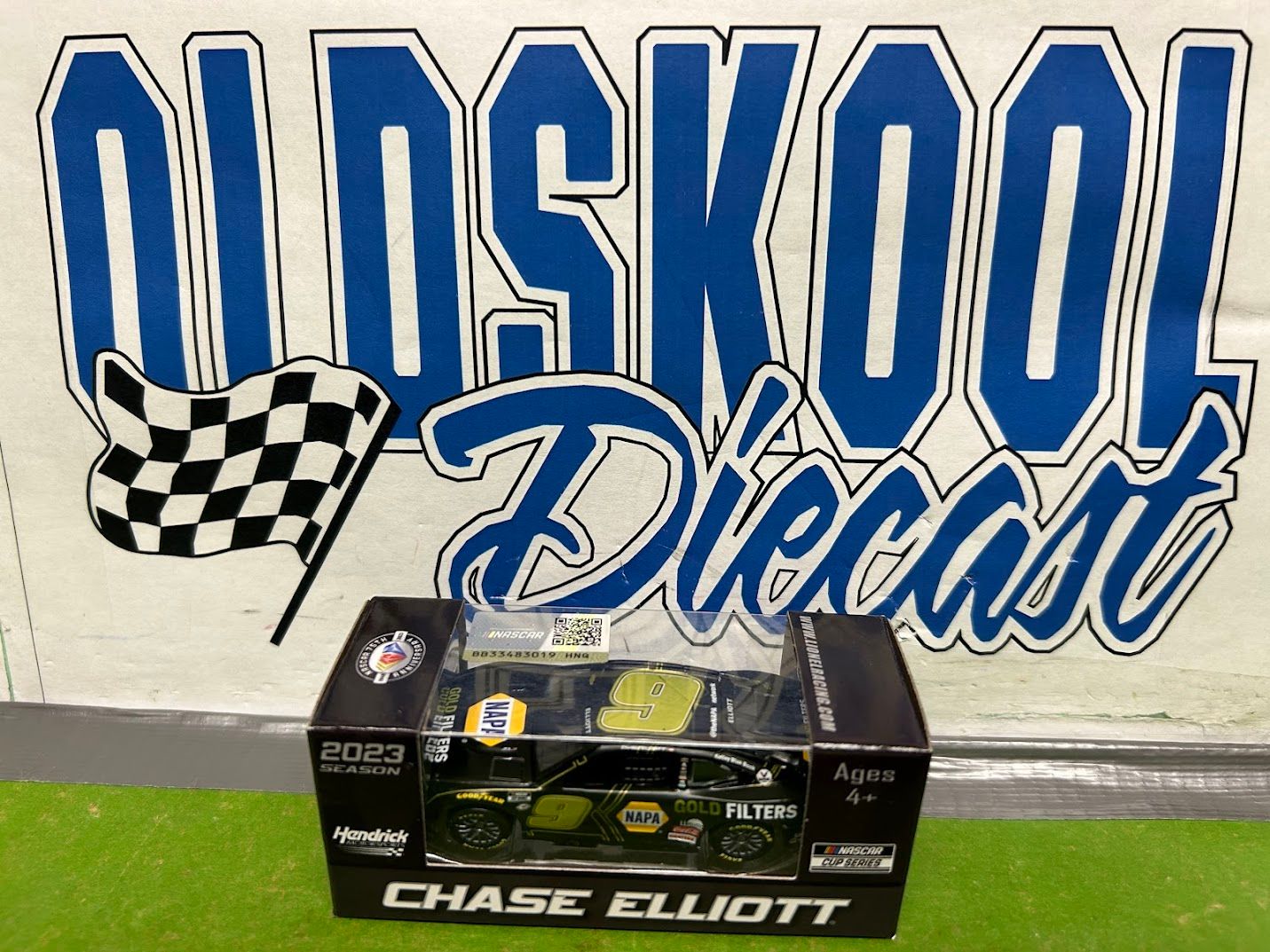 Chase Elliott #9 NAPA Gold Filters 2023 Cup 1:64