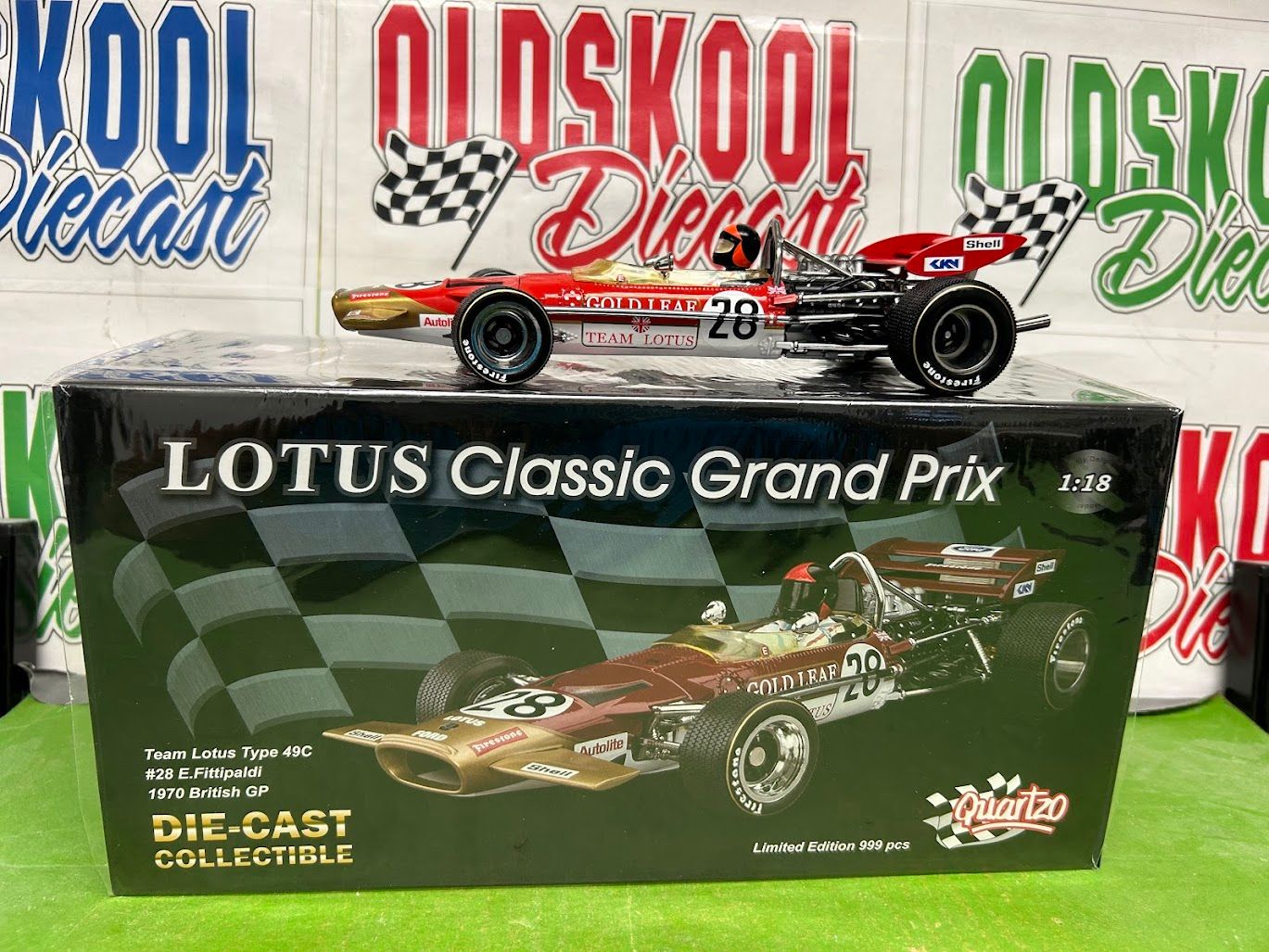 Emerson Fittipaldi #28 Gold Leaf Lotus 49C Quartzo / Sun Star 1:18 Scale