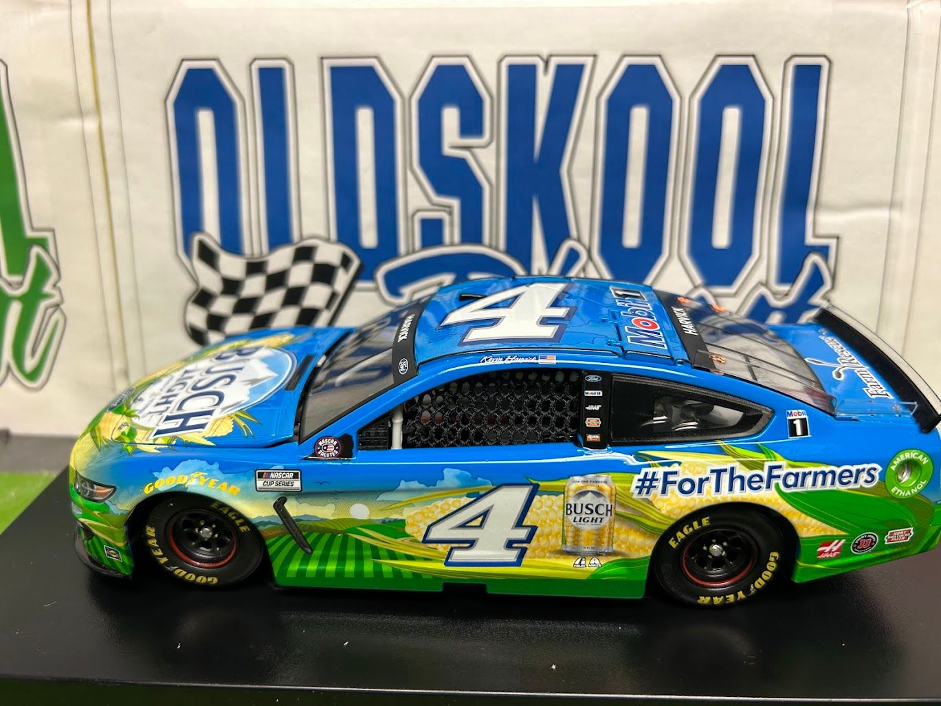 Kevin Harvick #4 For the Farmers Nascar Cup 2021 Lionel 1:24 Scale