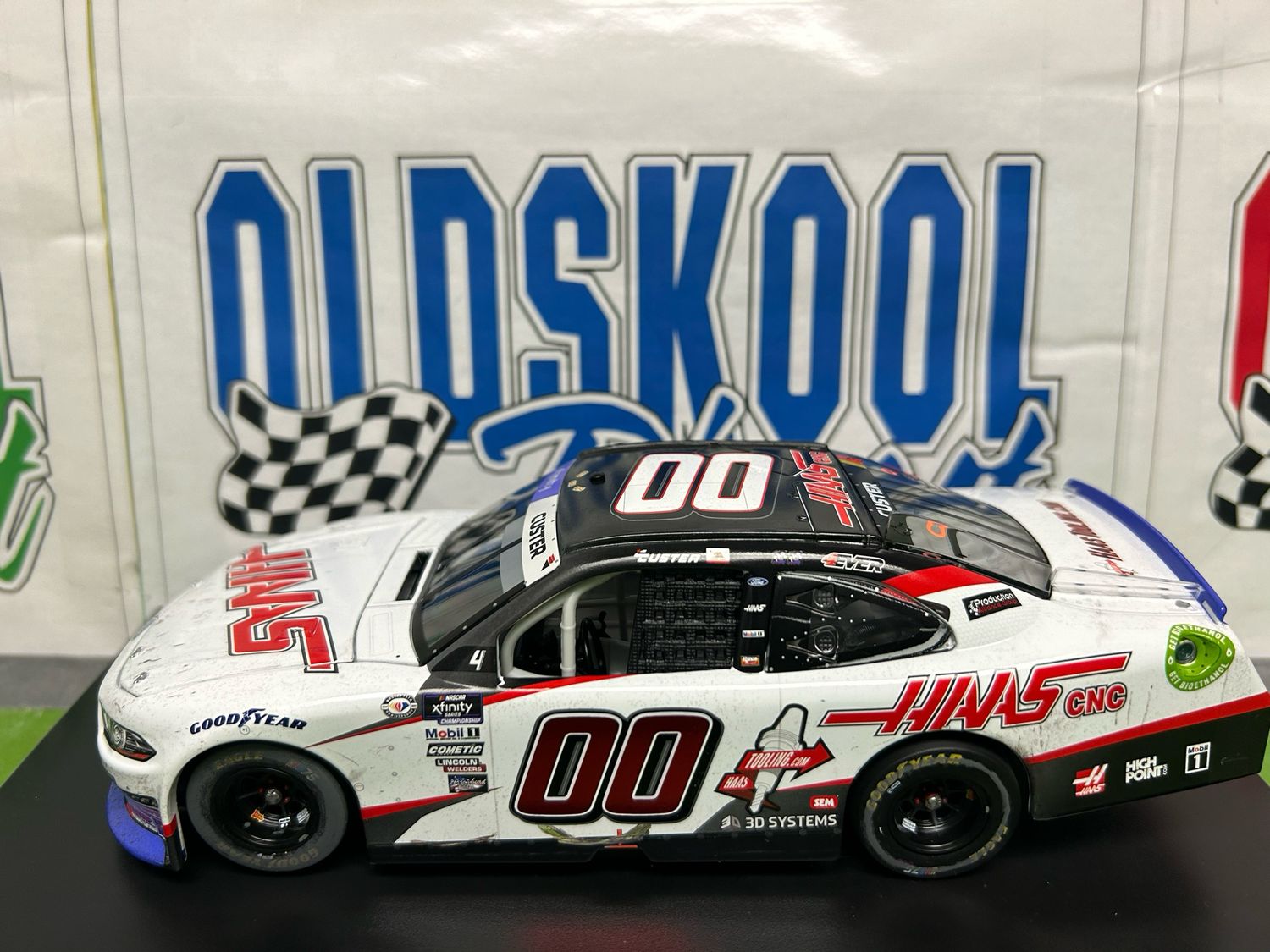 Cole Custer #00 Haas Automation / Phoenix 11/4 Race Win Foil # 2023 Xfinity 1:24