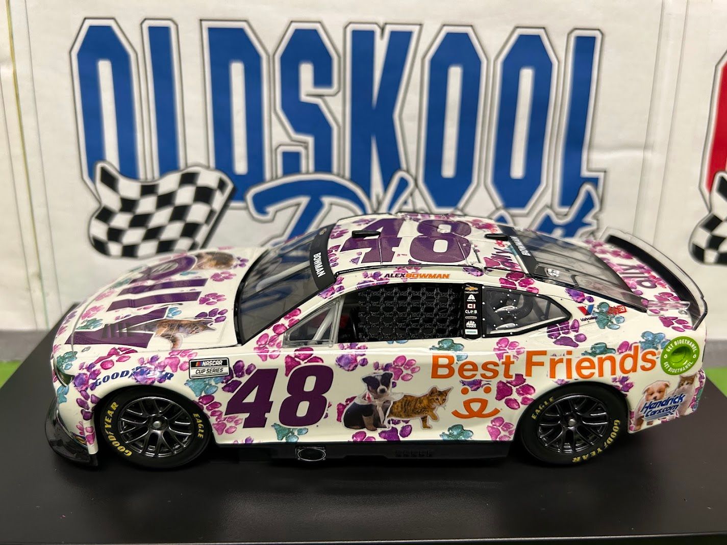 Alex Bowman #48 Ally Best Friends 2024 Nascar Cup 1:24