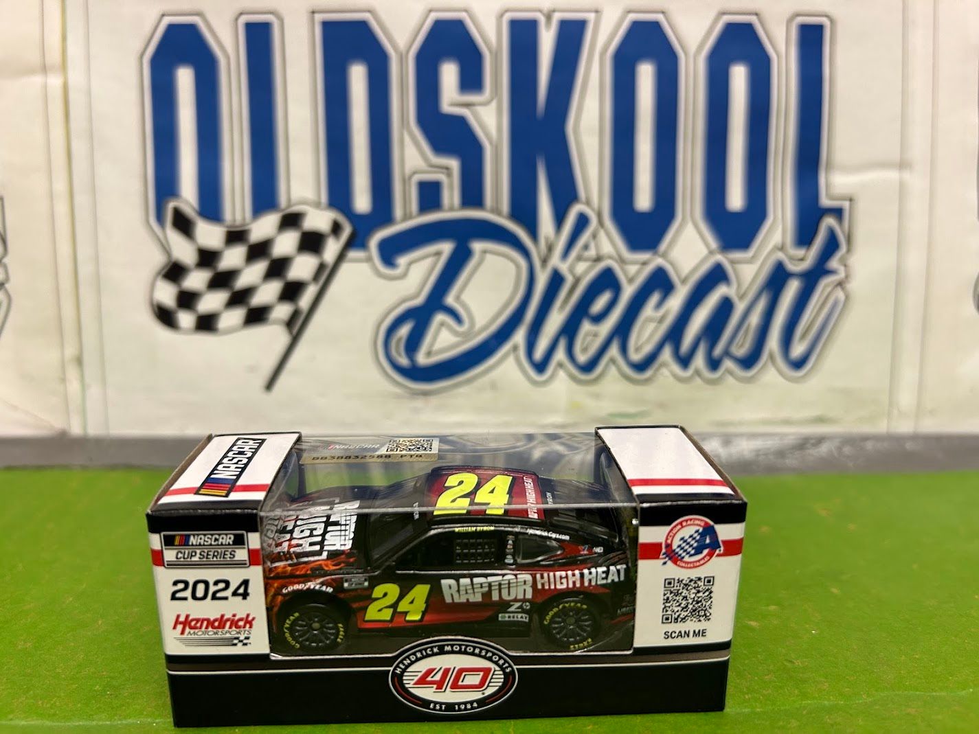 William Byron #24 Raptor High Heat 2024 Cup 1:64