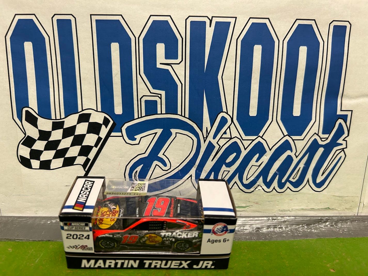 Martin Truex Jr #19 Bass pro Shops 2024 Cup 1:64