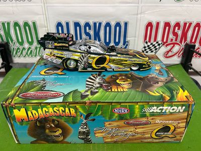Tony Pedregon Q-State Madagascar 2005 NHRA 1:24