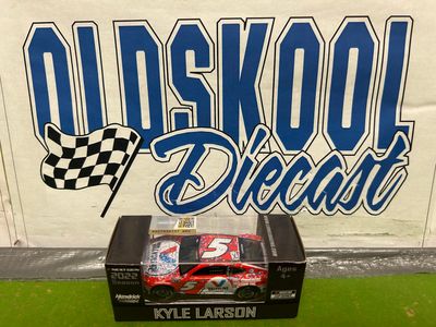 Kyle Larson #5 Valvoline Homestead- Miami win 2022 Cup 1;64