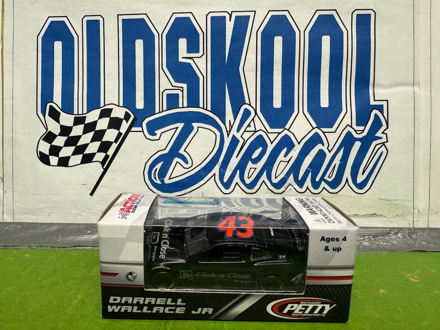 Darrell Wallace Jr. (Bubba) #43 Click n Close test Car 2018 1:64