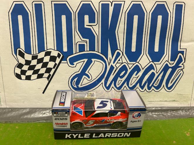 Kyle Larson #5 Valvoline 2025 Nascar Cup Series 1:64 scale