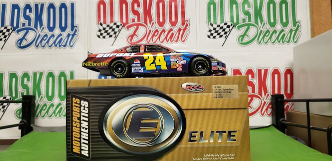 Jeff Gordon #24 Pepsi / Superman Returns 2006 Monte Carlo SS ELITE 1:24 scale