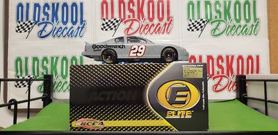 Kevin Harvick #29 GM Goodwrench Service / Test Car 2002 Monte Carlo ELITE 1:24 scale