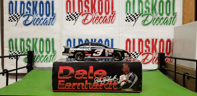 Dale Sr #3 GM Goodwrench 1999 Monte Carlo Bank Stock Car 1:24 scale