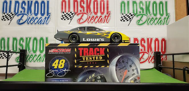 Jimmie Johnson #48 Lowe&#39;s / Track Tested 2006 Monte Carlo 1:24 scale