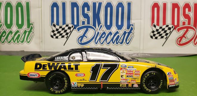Mark Kenseth #17 DeWalt Tools 1999 Monte Carlo ELITE 1:24 scale