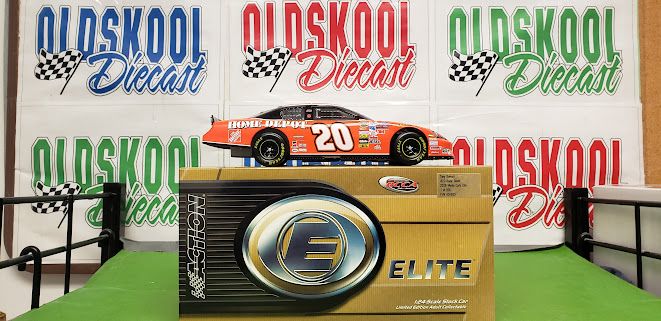 Tony Stewart #20 Home Depot 2006 Monte Carlo ELITE 1:24 scale