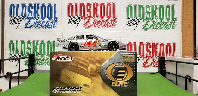 Terry Labonte #44 Kellog&#39;s / Ironman 2005 Monte Carlo ELITE 1:24 scale